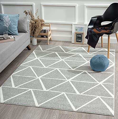 the carpet Beat Moderner Weicher Designer Teppich, Weicher Flor, Pflegeleicht, Farbecht, Blickfang, Dreieck, Grau-Weiß, 120 x 170 cm