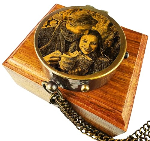 Brújula Personalizada con Foto y Texto en la Tapa - Brujula de Latón Pulido, Opcional con Estuche de Piel o Caja de Madera