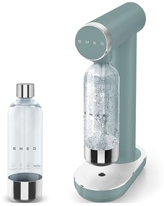 Smeg, Kit Gasatore Acqua Frizzante SKC01 e Bottiglia SKSB01 da 800 ml in Plastica Tritan™ Renew e Acciaio Inox, Manopola di Controllo Gasatura, Bottiglia da 800 ml Già Inclusa, Verde Smeraldo Matte