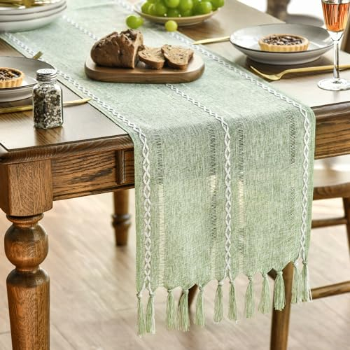 Artoid Mode Boho Salbei Grün Landhausstil Quasten Tischläufer, Waschbar Tisch Dekoration Party Geburtstag Valentinstag Hochzeit Dekor 33x143 cm