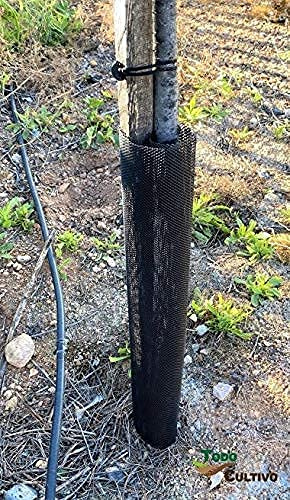 Protezione per albero a rete aperta autoavvolgente per alberi e piante. 55 cm. di altezza. Confezione da 30 pezzi. Adatto per tutto il perimetro del tronco di alberi e piante essendo arrotolabile.