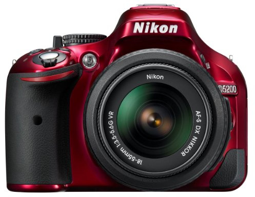Nikon D5200 Fotocamera Digitale SLR, 24.1 Megapixel, Display TFT da 7.6 cm (3 Pollici), Full HD, HDMI, Kit incluso Obiettivo AF-S DX 18-55 mm VR, Rosso [Versione EU]