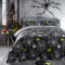 Bedlam Copriletto Halloween Ragni Matrimoniale (200 x 200cm) - Reversibile (2 Design) - Grigio a Quadretti - Luminoso al Buio - Reti di Ragni - Biancheria Halloween - Decorazioni