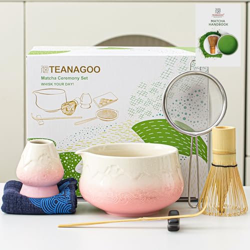 TEANAGOO MATCHA KIT, Matcha Set rosa, Matcha Cerimoniale, set per preparare il latte al tè matcha, set con frusta e ciotola con cucchiaio e setaccio, ciotola in ceramica con design Fuji
