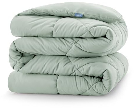 CozyLux Bettdecke 140x200 cm für 4 Jahreszeiten, Steppdecke Mikrofaser 300gsm, Ganzjahresdecke 200x140, Super Weiche Zudecke Schlafdecke Atmungsaktive 140 x 200, Grün