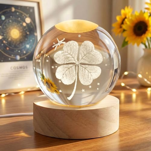 AOOTE Sfera di Cristallo 3D, Sfera di Cristallo da 60 mm con Quadrifoglio Portafortuna, con Base in Legno, Inciso in 3D Luce Notturna, per Ufficio, Camera da Letto, Casa Decorazione, Regalo