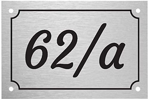 Targa per esterno con numero civico personalizzato in laminato plastico in varie misure - spessore 3.2 mm (Incisione Nera - Sfondo Acciaio Spazzolato)