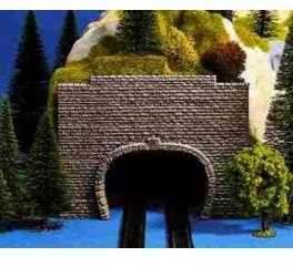 NOCH Vorsatz-Portal, 2-gleisig, zur Reduzierung von Spurweite N auf Z, 9 x 7 cm