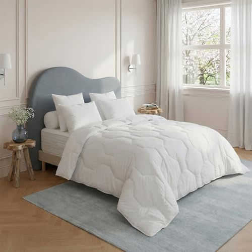 DODO - Couette Légère PureNuit 200x200 cm - Garnissage Fibre Creuse Siliconée 175g/m² - Aération - Anti-acariens - Enveloppe 100% Coton - Lit 2 Personnes
