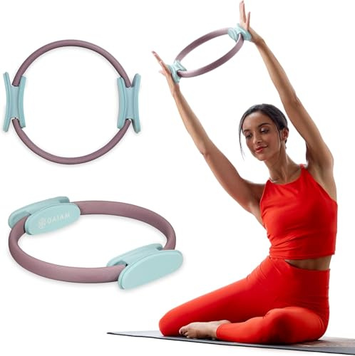 Gaiam Pilates-Ring, Fitnessring mit ca. 30,5 cm: Leicht und langlebig, Schaumstoff-gepolsterte Griffe, Flexibles Widerstandstrainingsgerät zum Straffen von Armen, Oberschenkeln, Beinen und