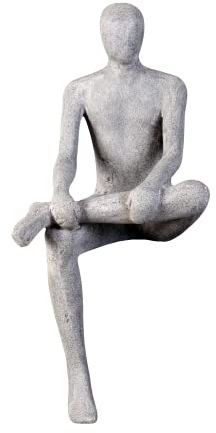 IDYL Moderne Skulptur Figur Sandsteinguss Sitting Man | wetterfest | Farbe grau | Maße 19x23x43 cm | Dekorationsfigur für jeden Wohnbereich, Balkon und Garten