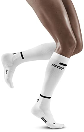 CEP - THE RUN COMPRESSION SOCKS TALL für Damen | Lange Laufsocken in weiß mit Kompression | Regenerierende Kompressionsstrümpfe für Frauen | Gr. II | S