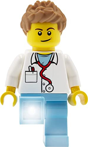 IQ Lego Iconic Male Doctor Figure with Flashlight - Batteriebetriebene LED-Taschenlampe (7,62 x 4,14 x 13,97 cm) - Auto-Off-Timer - Batterien im Lieferumfang enthalten