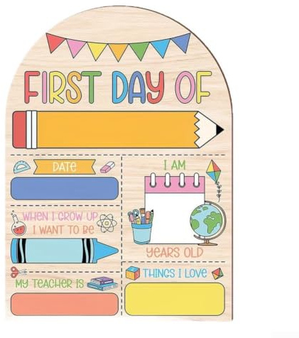 TDCuizent Återanvändbar första skoldagen skylt med utbytbar sista dagsetikett, trä foto rekvisita bräda för förskola förskola examen, skrivbar namnsektion med torr radering för årliga minnen