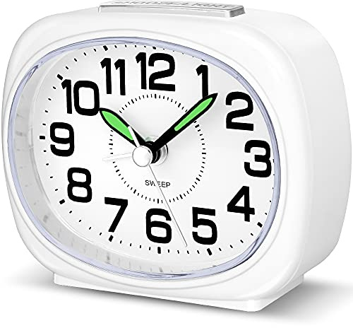Neucox Silent Alarm Clocks Bedside Non Ticking Battery Powered Simple Analogue Alarm Clock Desk Clock with Light Snooze Large Numbers Quiet Bedroom Clocks for Heavy Sleepers Office Table