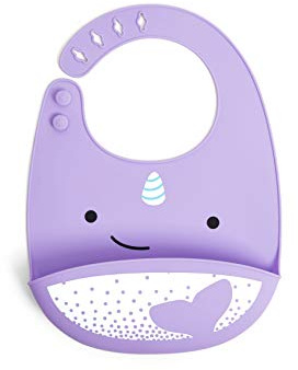 Skip Hop Baberos marca Modelo Zoo Fold & Go Silicone Bib - Narwhal