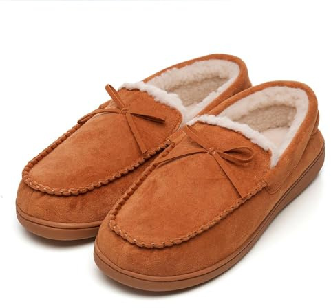 Moelund Men’s Suede Moccasin Slippers – Fleece Lined House Shoes with Memory Foam Insole & Non-Slip Rubber Sole – Indoor Outdoor Warm Slippers for Men, Comfortable & Durable UK 9-10