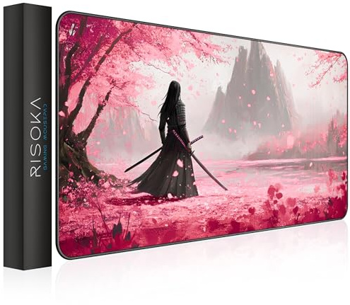 RISOKA® Tapis de Souris Gamer Anime XXL 900x400 mm - Bords Cousus & Surface imperméable - Design XL pour Bureau - Grand Accessoire Clavier Gaming Setup & PC
