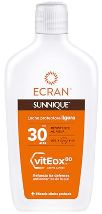 Ecran Sunnique - Leche Protectora Solar FPS 30, Protección UVB + UVA e IR-A, Refuerza las Defensas, Protege la Piel, Hidratación 24 h, Fórmula con VitEox 80, para Toda la Familia - 370 ml