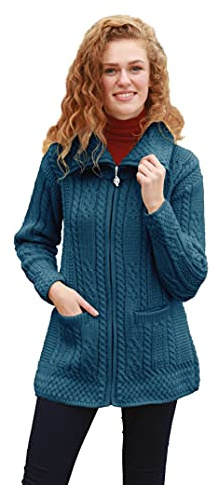 Irisk aran kofta stickad kappa med framfickor och dragkedja | supermjuk yllekappa cardigan av merinoull för kvinnor från Aran Woollen Mills