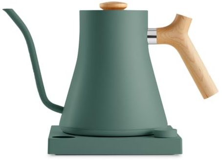 Fellow Stagg EKG, elektrischer Wasserkocher mit Schwanenhalstülle - Übergießen von Kaffee und Tee, rasches Aufheizen - EU Rauchgrün mit Ahorngriff