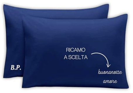 MAYRA Coppia di Federe Personalizzate | Copri Cuscino in 100% Cotone di Alta Qualità | Personalizzabili con Ricamo Nome, Iniziali, Logo, Hotel | Made in Italy | Idea Regalo (Blu)