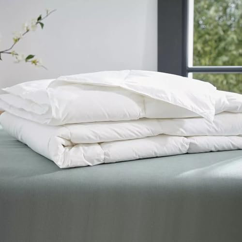 Générique Couette été Blanche 220x240 cm légère et Confortable - Garnissage 250 g/m², 2ème Choix, très Bonne qualité Douceur & Légèreté,