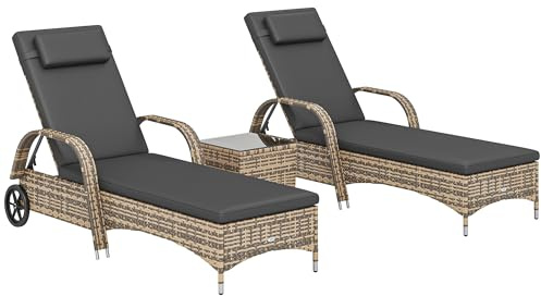Outsunny Set di 2 lettini per bagno da sole grande comfort: materasso, testiera, reclinazione regolabile multiposizione, braccioli, ruote + tavolino in vetro temperato resina intrecciata grigio scuro