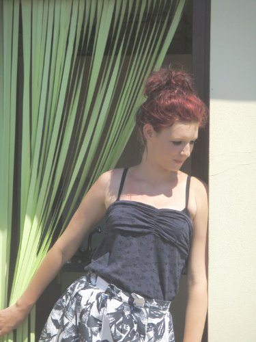 Holland Plastics Original Brand Rideau anti-insectes ultra résistant - 80 cm de large (largeur de porte standard britannique) - Avec crochets de fixation à vis pour cadres de porte en bois.