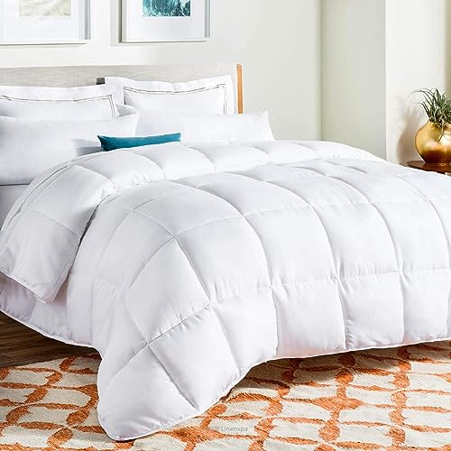Linenspa All Seasons White Down Alternative Quilted Corner Beds Hypoallergenic Plush Microfiber Filling Machine Washable Comforter or Standing Blanket Queen