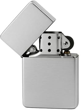 OKAEI Classic Benzinfeuerzeug – Nachfüllbares Feuerzeug aus verchromtem Messing | Metalloberfläche, Flamme, Winddicht, Geschenkbox enthalten