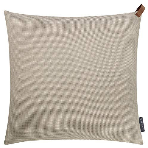mokebo® Outdoor Kissenbezug 'Das Sonnenplätzchen' mit Lederschlaufe für Terasse und Balkon, quadratische Kissenhülle in Taupe in 50x50cm, Bezug für Kissen oder Dekokissen