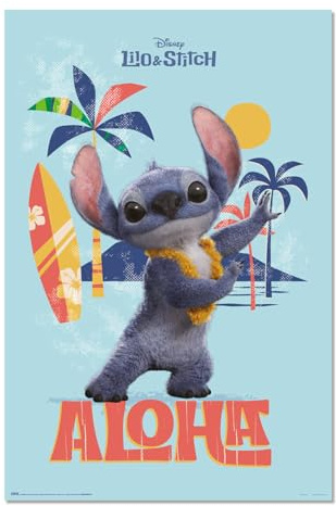 Grupo Erik Poster Kunstdruck Disney Stitch Live Action Aloha Poster Deko Wohnzimmer oder Deko Schlafzimmer - Deko Zimmer - Größe 61 x 91,5 cm - Offizieller Disney Lilo und Stitch Fanartikel