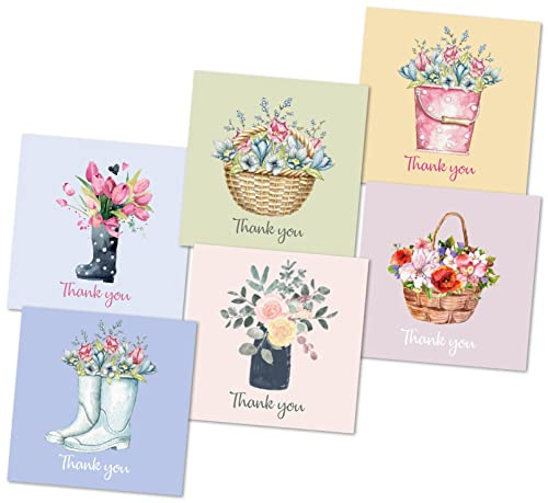 Tackkort multipack med 12. Varje gratulationskortspaket innehåller 6 blomdesigner. 115 x 115 mm. Insida blank Kuvert ingår. Tillverkad i Storbritannien.