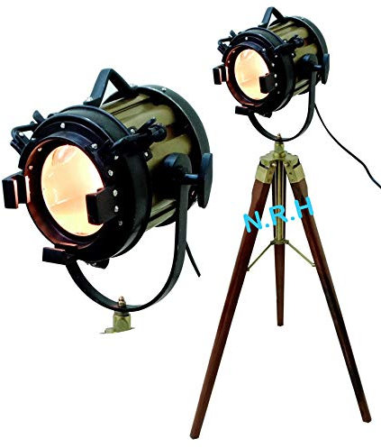 Lámpara de pie con trípode náutico, acabado en latón envejecido