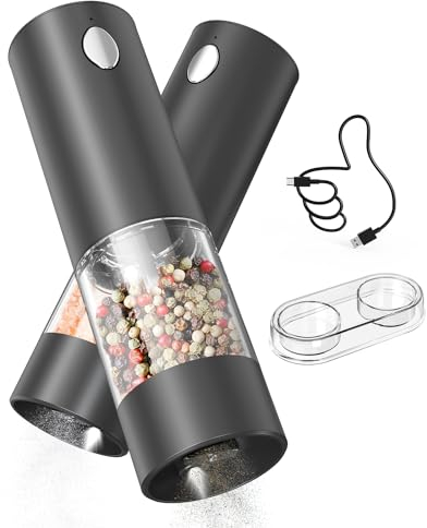 CIRCLE JOY Set Macina Sale e Pepe Elettrici Set di 2 Pezzi per Macinaspezie Ricaricabile con Base, Contenitore Trasparente Lavabile da 95ml, Luce LED Bianca e Grossolanità Regolabile, Nero