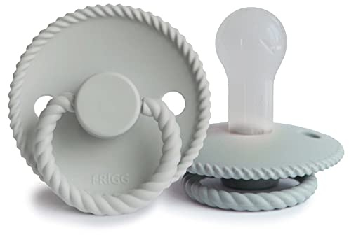 FRIGG Rope Silikon Schnuller | Schnuller 2 Packung | Symmetrischer Sauger in Kirschform | BPA-frei | Hergestellt in Dänemark | Silikon Schnuller | (French Gray/Silver Gray, Größe 2 (6-18 Monate))