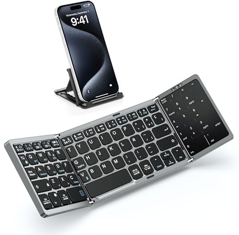 MoKo Teclado Plegable Español Ñ, Teclado Plegable Bluetooth con Panel Táctil y Teclado Numérico, Teclado Inalámbrico Portátil USB-C Recargable para Windows iOS Android Tablet/Móvil/PC, QWERTY - Gris