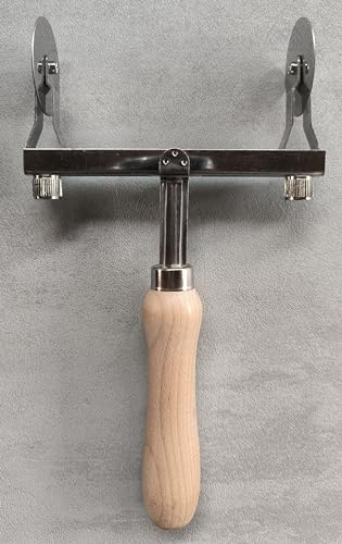 LA CASA DI EVA TAGLIAPASTA Due ROTELLE Regolabili in Acciaio Inox con Manico in Legno (ROTELLE Lisce)