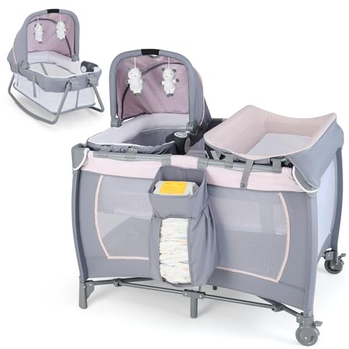 RELAX4LIFE 5 in 1 Culla Neonato con Materasso Sottile, Lettino da Campeggio per Bambini con Fasciatoio, Lettino da Viaggio Pieghevole con Ruote, 2 Giocattoli Appesi, per Bambini 0-3 Anni (Rosa)