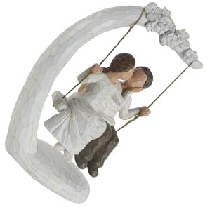 kesurpae Couple Statue On Swing Resin Ornament Cabinet Bookshelf Office Decoration Lover Statue Is Piece To Existing Decor Sweet Couple Gift Romantic Wedding Party Birthday