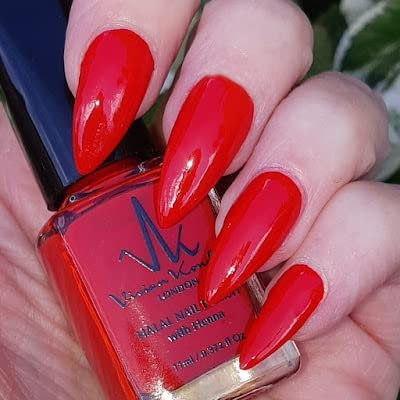 Vivien Kondor Henna Halal Permeable Nail Polish (HA17 Ruby Red)
