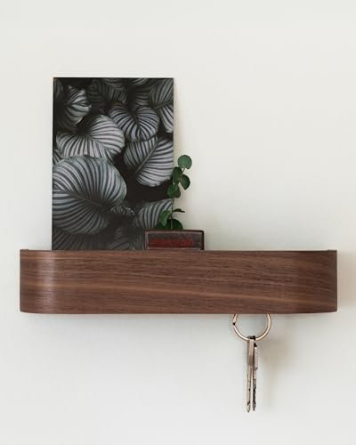 Kazai.® Key Holder for Wall 'Fyndig' | Minimalist Key Hooks Wall Mounted Design from Berlin | Modern Wooden Key Hanger with Shelf | Key Rack for Stylish Hallway Furniture | Walnut