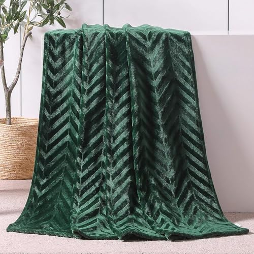 Whale Flotilla Manta para Sofá, Manta para Cama Suave, Franela Polar Cálida con Estampado de Chevron, Acogedora y Ligera para Todas Estaciones, 150 x 200 cm, Verde Oscuro