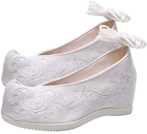 Holibanna 1 Paire Chaussures En Tissu Brodé Sandales Brodées Traditionnelles Chinoises Chaussures De erie Pour Femmes De Hanfu Robe Hanfu Pour Femme Ballerines Blanche Coton
