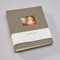 Semikolon 369966 Foto-Album Medium Finestra - 21,6x25,5 cm - 80 Seiten cremefarben, für 160 Fotos - fango beige