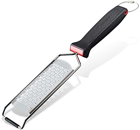 Handreibe grob Presist – Reibe aus rostfreiem Edelstahl – Besonders scharfe Raspel mit Klingenschutz – Robuster Griff mit Aufhängung