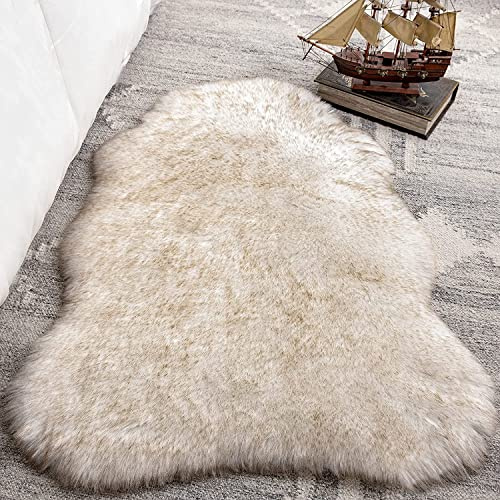 Phantoscope Fluffy Soft Faux Fox Fur Area Rugs for Bedroom Livingroom Kids Room Decor, Shaggy Fur Rugs Anti-Skid, White Brown, 2 x 3 Feet