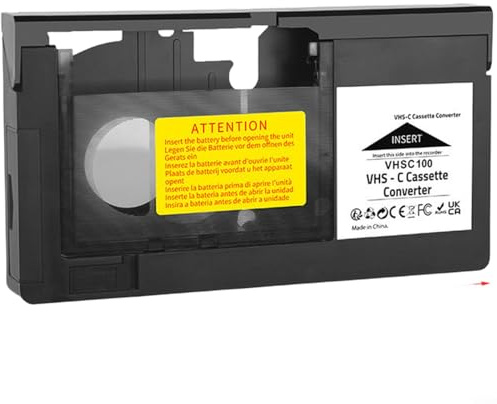 Adattatore convertitore per cassette VHS-C a VHS, lettore a nastro alimentato a batteria per videoregistratori standard, design compatto in plastica nera con interruttore di carico per archiviazione e