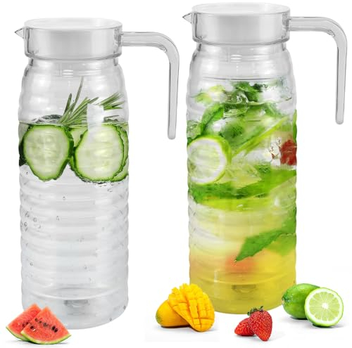 ADERTOS 2 Stücke Wasserkrug 1.1Liter Wasserkaraffe Krug mit Deckel Transparente Wasser Krug Kunststoff Eistee Krug mit Griff Plastik Getränkekaraffe Tee Karaffe für Wein Kaffee Kaltes Heißes Wasser